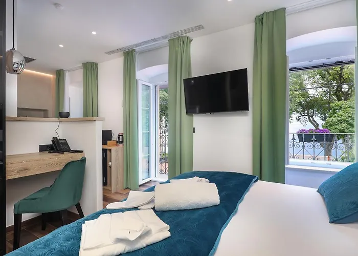 Oda ve Kahvaltı Ribica Luxury